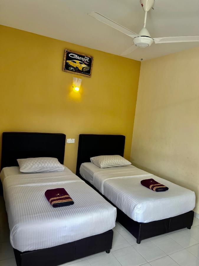 Dhania Cenang Beach Motel Pantai Cenang (Langkawi) Exterior foto