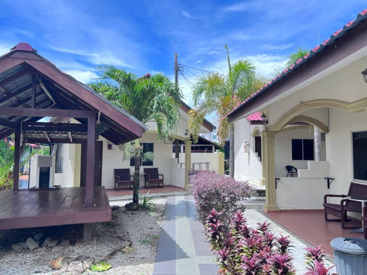 Dhania Cenang Beach Motel Pantai Cenang (Langkawi) Exterior foto