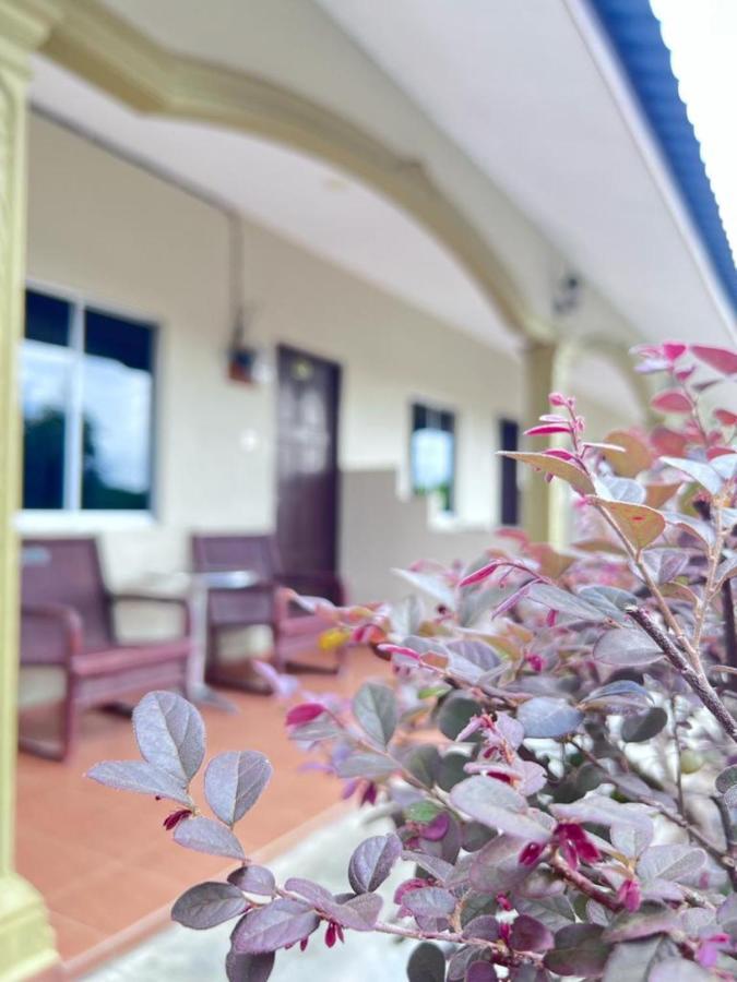 Dhania Cenang Beach Motel Pantai Cenang (Langkawi) Exterior foto