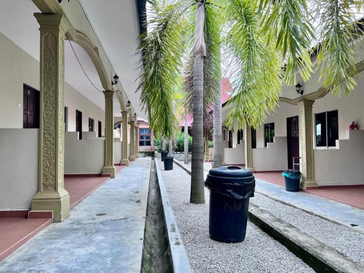 Dhania Cenang Beach Motel Pantai Cenang (Langkawi) Exterior foto