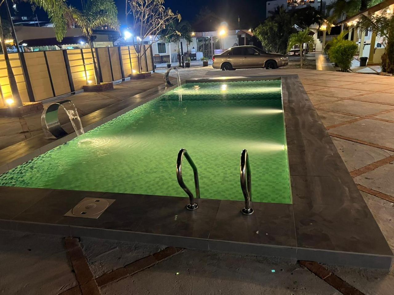 Dhania Cenang Beach Motel Pantai Cenang (Langkawi) Exterior foto
