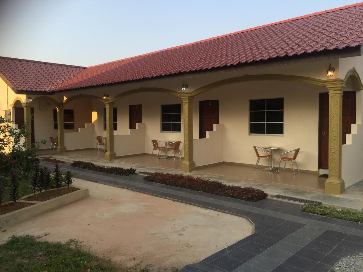 Dhania Cenang Beach Motel Pantai Cenang (Langkawi) Exterior foto