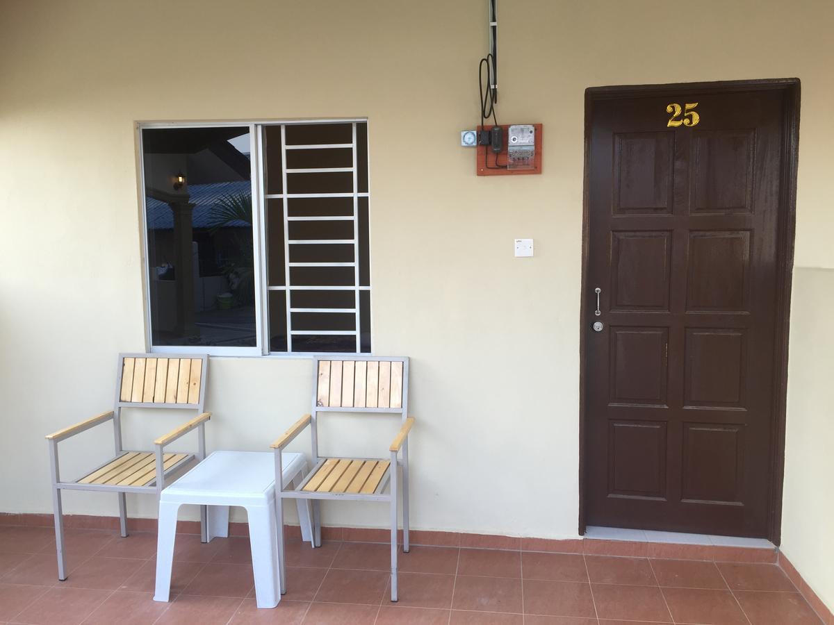 Dhania Cenang Beach Motel Pantai Cenang (Langkawi) Exterior foto